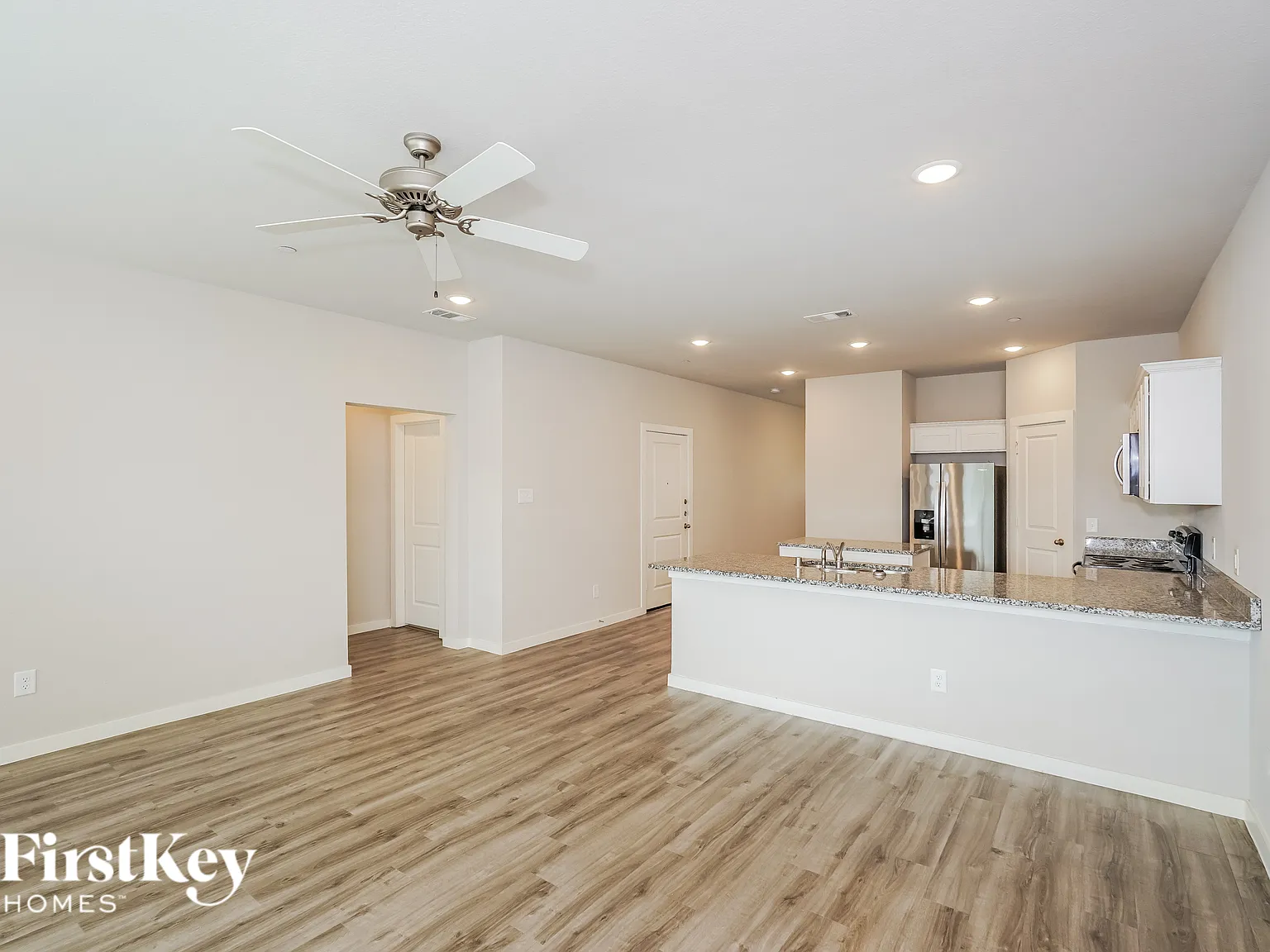 4 bed, 2.5 bath, 2056 sqft, $2,875 — Photo 4