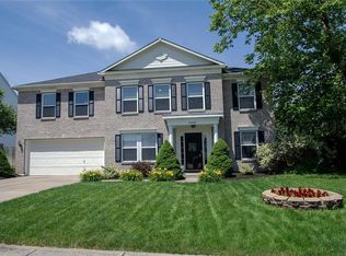 5952 N Rockingham Ln, McCordsville, IN 46055