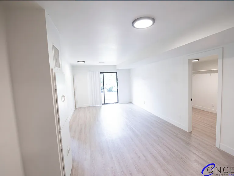 Lofts on 5th — Photo 12