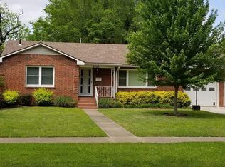 2017 Cleveland Ave, Baxter Springs, KS 66713