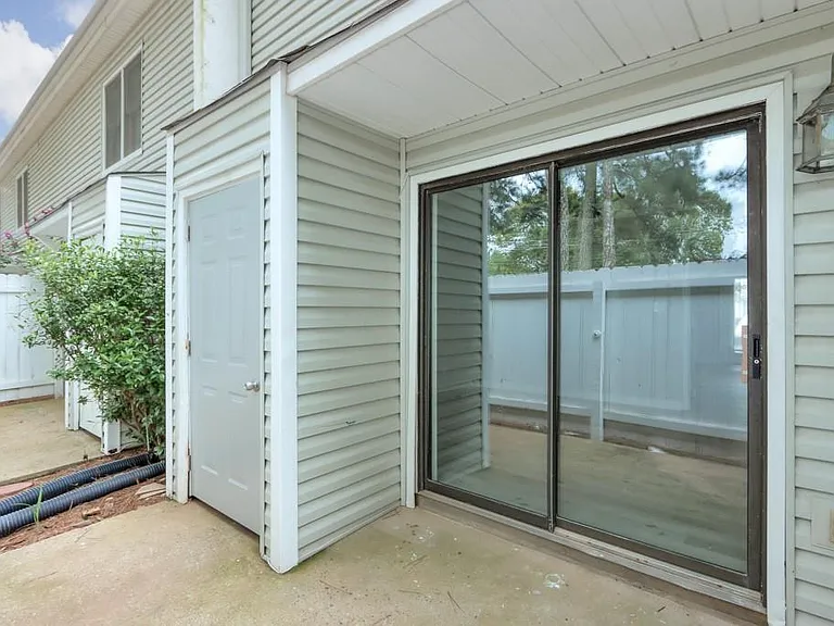 1627 Homestead Trl — Photo 20