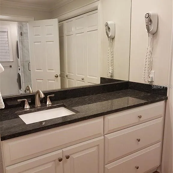 51 Mac Ewen Dr #8 — Photo 5