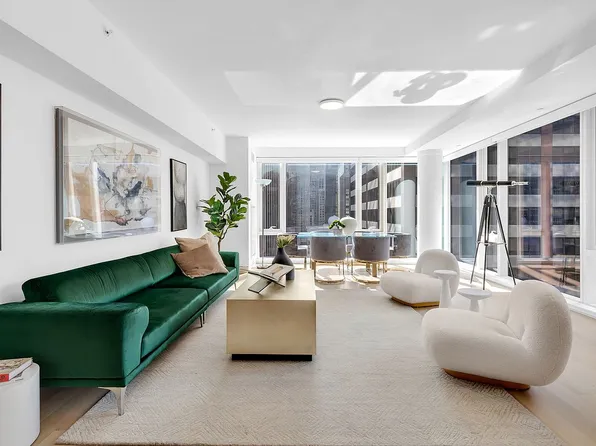 135 W 52nd St APT 27A, New York, NY 10019