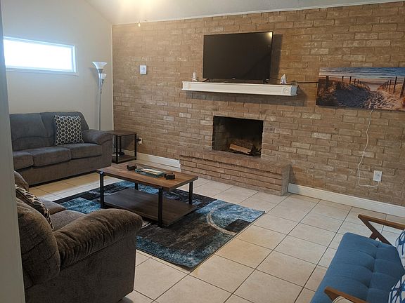 4th image of 13845 Mizzen St