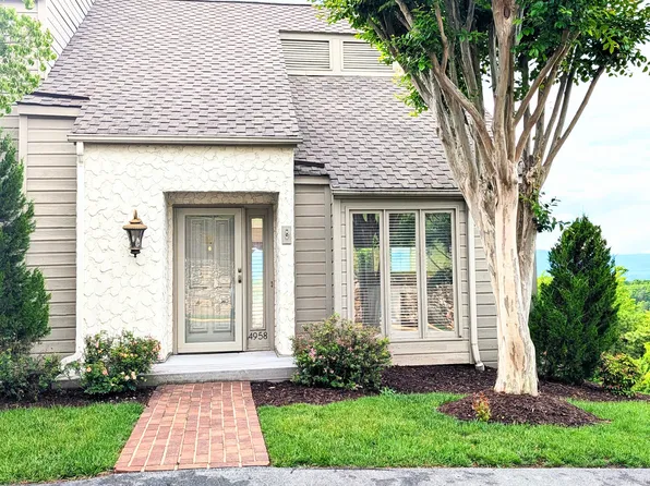 4958 Hunting Hills Cir, Roanoke, VA 24018