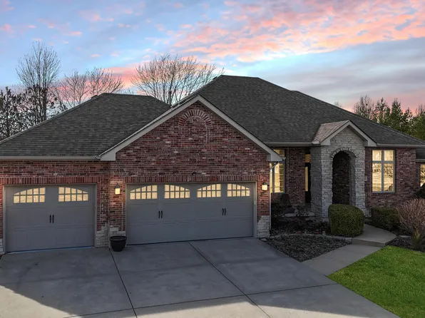 10864 Northcote Dr, Saint John, IN 46373