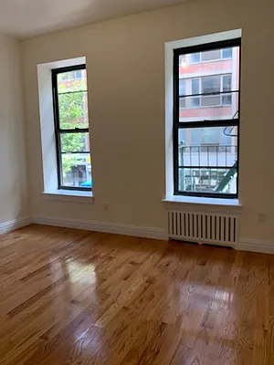 Rented by Chartwell Manhattan Realty | media 6