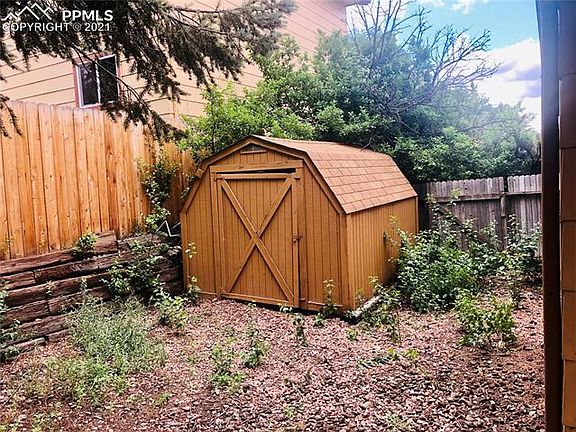 4th image of 5402 Escondido Ct
