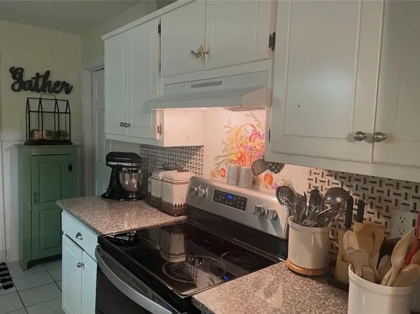 20 Mann St, Phenix City, AL 36869