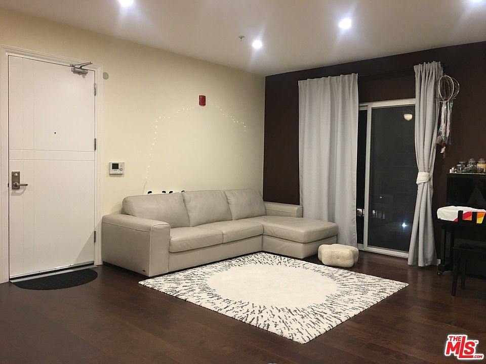 1st image of 155 S Oxford Ave APT 504