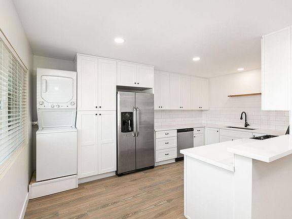 5th image of 1759 Pentuckett Ave