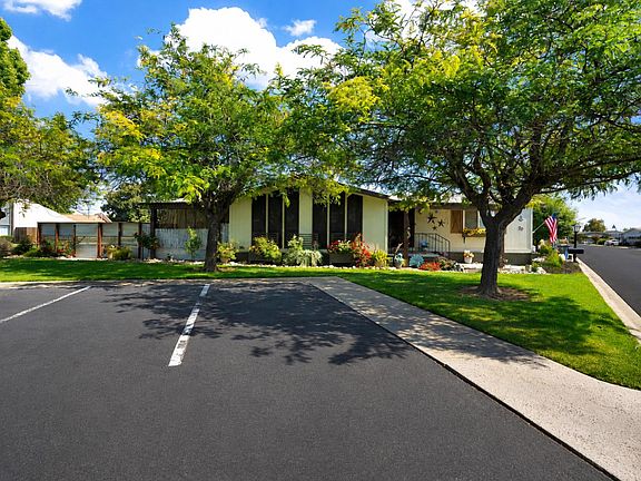 3rd image of 371 Bethel Ave #70