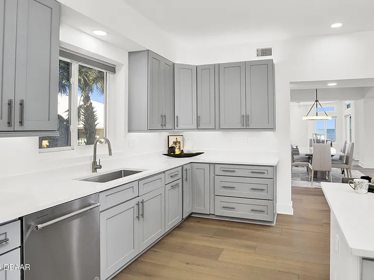435 Ocean Shore Blvd — Photo 22