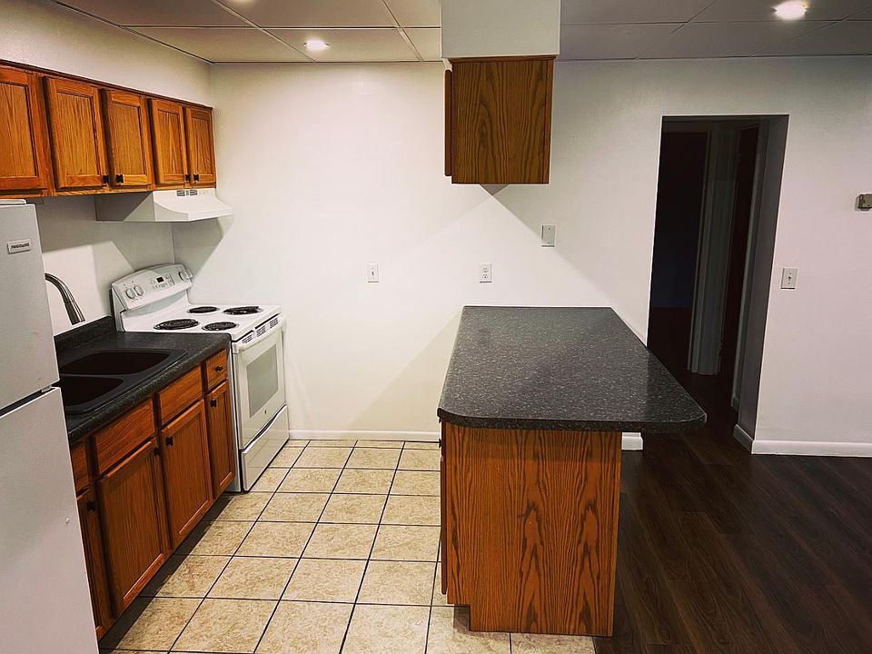 502 Vale Ave APT 3C, Kalamazoo, MI 49004 | Zillow