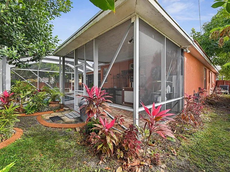 3044 SW Savona Blvd — Photo 41