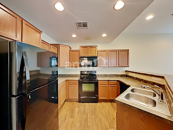 3rd image of 20025 N 20th St Unit 136
