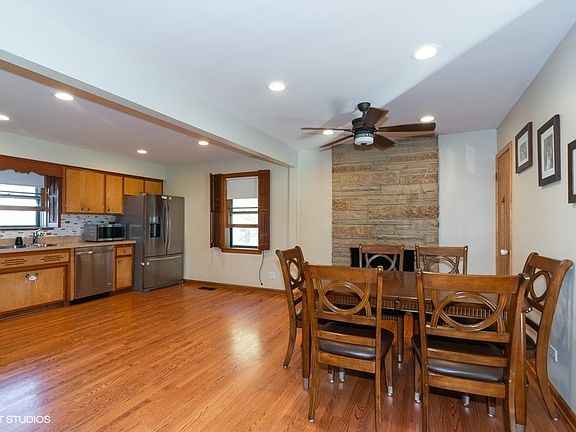 4th image of 4934 N Sunrise Ln