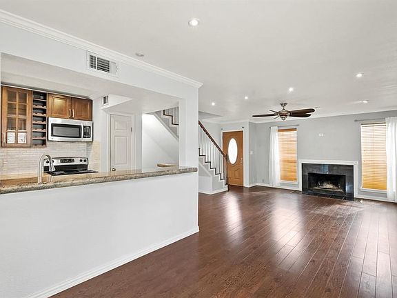 5th image of 6201 Beverlyhill St APT 5