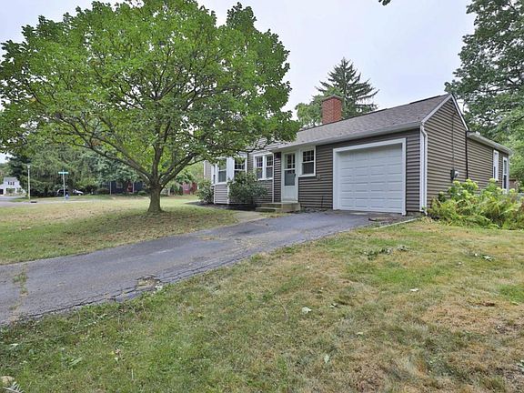 3rd image of 545 Kenbrook Dr