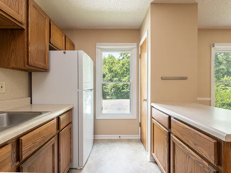 38 Morning Glory Dr #B — Photo 11