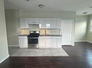 399 16th Ave #3L, Irvington, NJ 07111