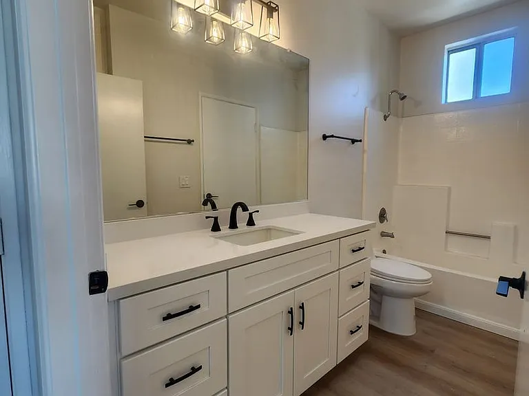 14515 Dickens St. — Photo 21