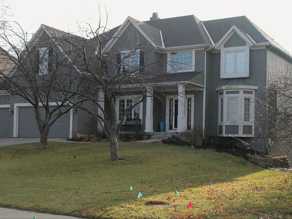 1st image of 11221 W 138th St
