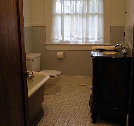 upstairs bathroom