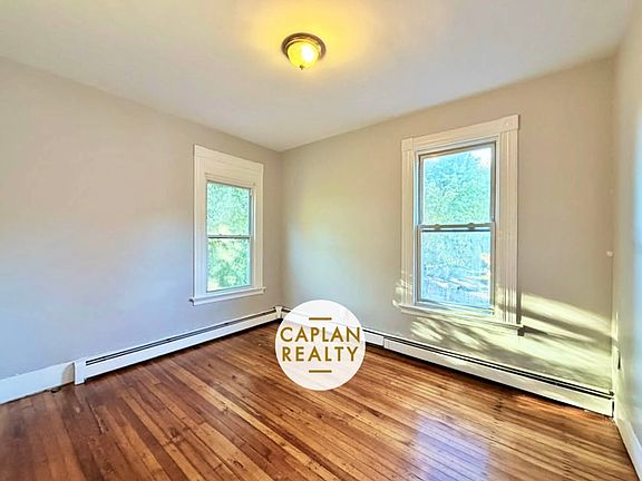4th image of 442 Poplar St #O2