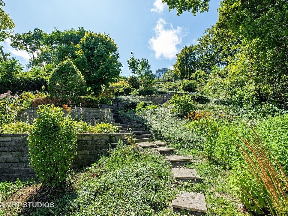 2nd image of 30 Riparian Rd