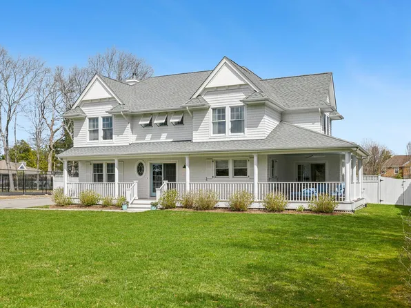 38A Baycrest Avenue, Westhampton, NY 11977