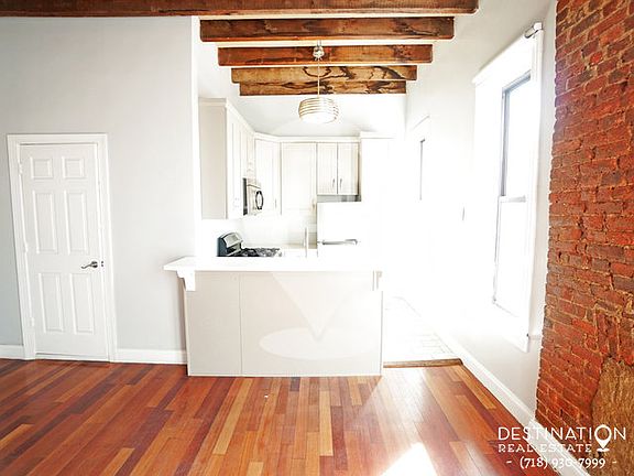 3rd image of 481 11th St APT 3R