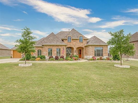 3rd image of 605 Limmerhill Dr
