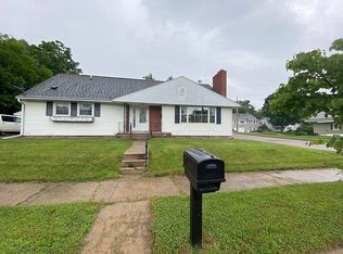 711 Monroe St, Onalaska, WI 54650