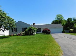 6 Crestview Dr, West Springfield, MA 01089