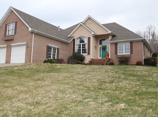 100 Spring Valley Dr, Paducah, KY 42003
