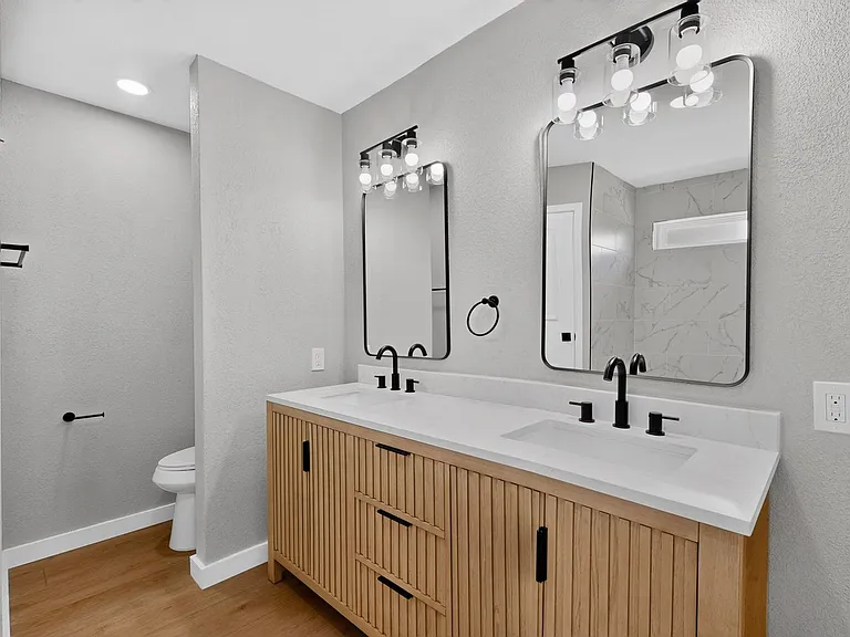215 Aspenway Dr — Photo 26