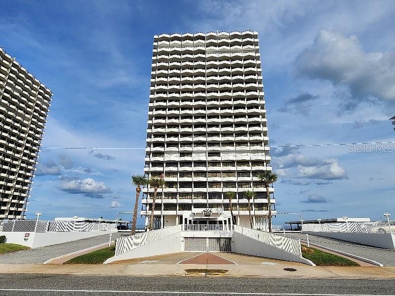 1st image of 2828 N ATLANTIC AVENUE #703