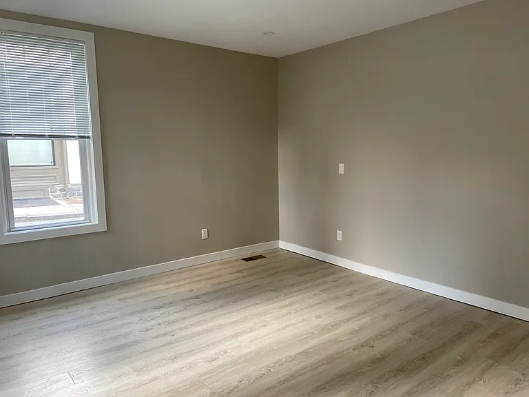 145 Dupont St #1 — Photo 17