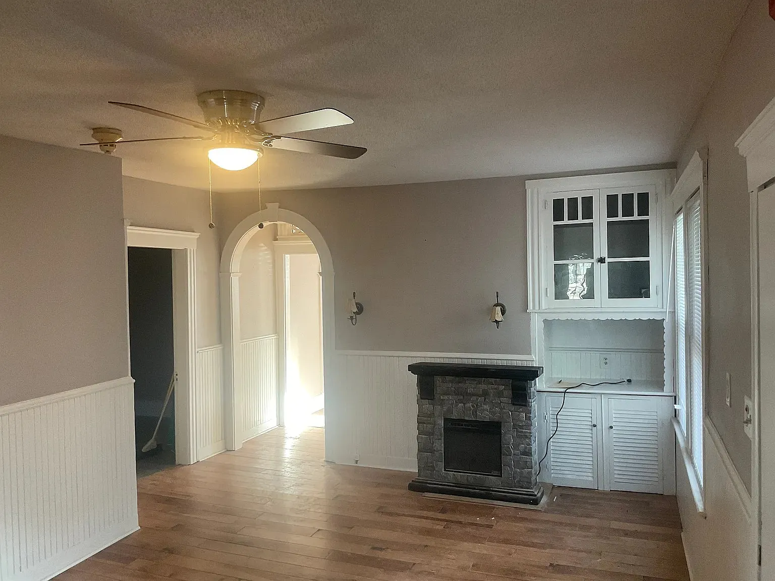 Calixte Emerson Street - 1 — Photo 3