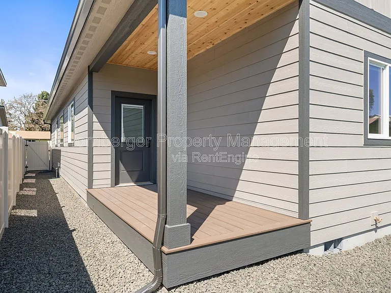 222 N Sargent Rd — Photo 27