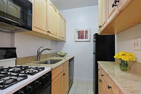 Sold by Corcoran | media 15