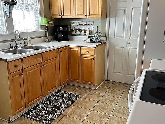 4th image of 1614 3rd St