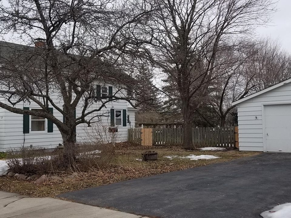 456 S Main St, Saukville, WI 53080 Zillow