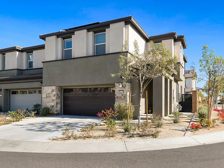 76273 Cornell Way — Photo 1