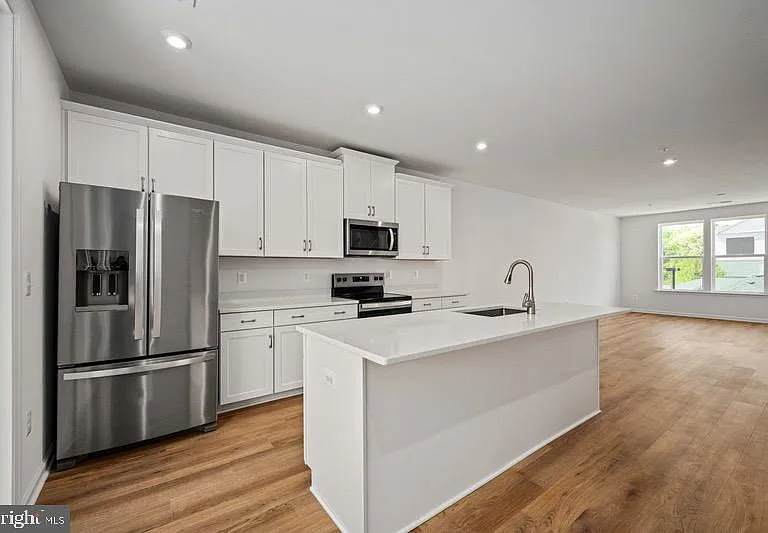 2534 Neabsco Common Pl — Photo 25