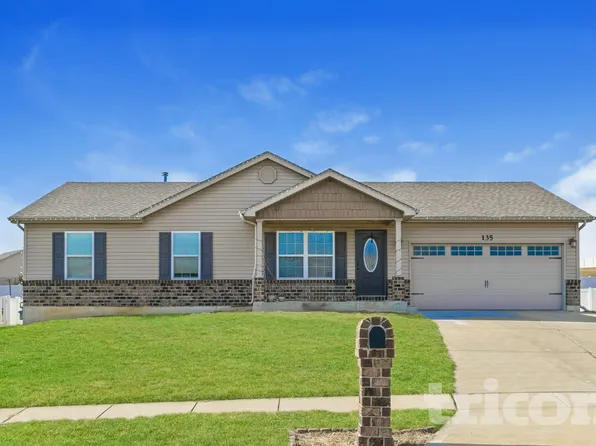 135 Shadow Pointe Dr, Wentzville, MO 63385