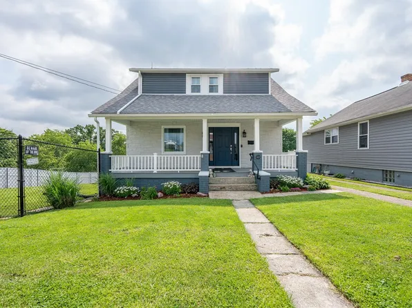 143 Center Ave, Mount Pleasant, PA 15666
