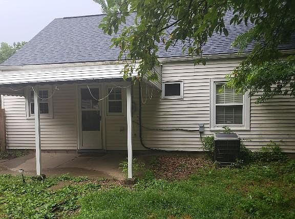 2nd image of 354 Jennings Ave