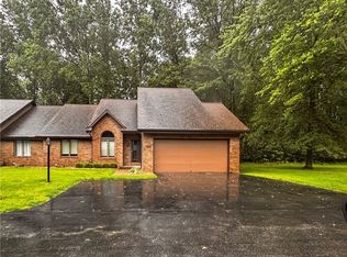 4454 Willow Creek Dr SE, Warren, OH 44484